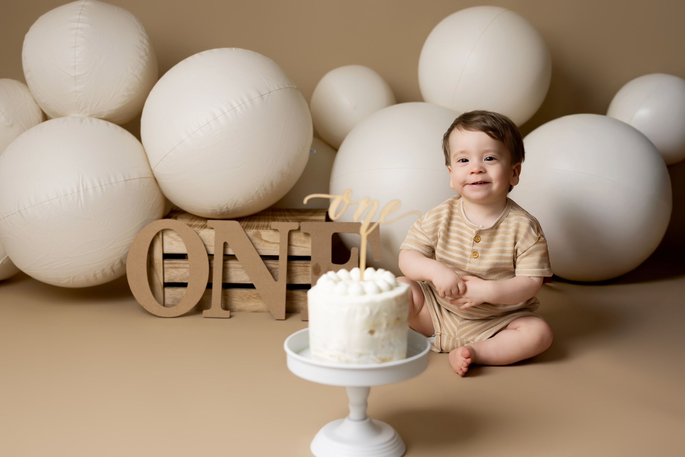 Cake smash photography Tampa FL